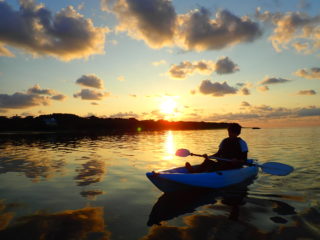 A day’s start with the morning sun! Sunrise Canoe