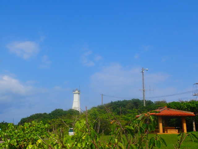 石垣島の観光スポットの観音崎灯台