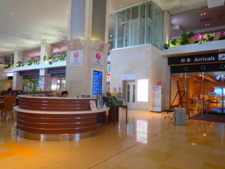 石垣空港のサービスカウンター
