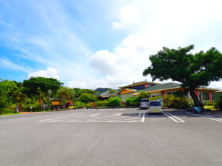 石垣島鍾乳洞の駐車場