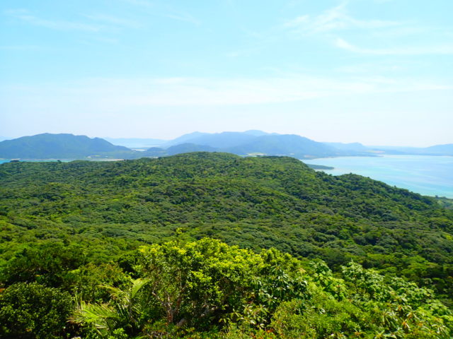 屋良部岳