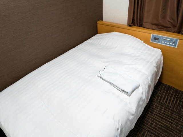 ベッド　フリー画像