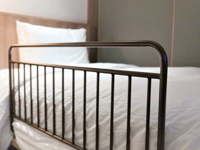 ベッド　フリー画像